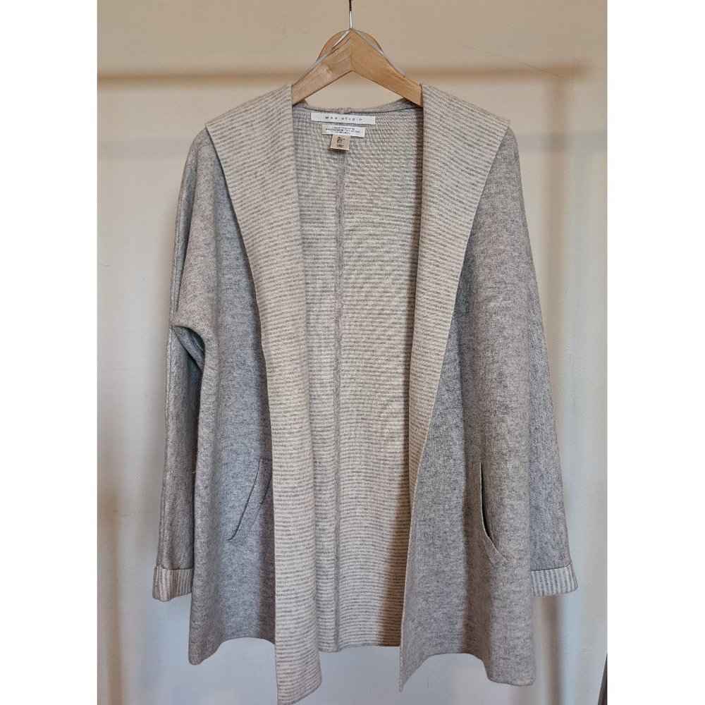 heather grey Max Studio cashmere sweater w/ hood